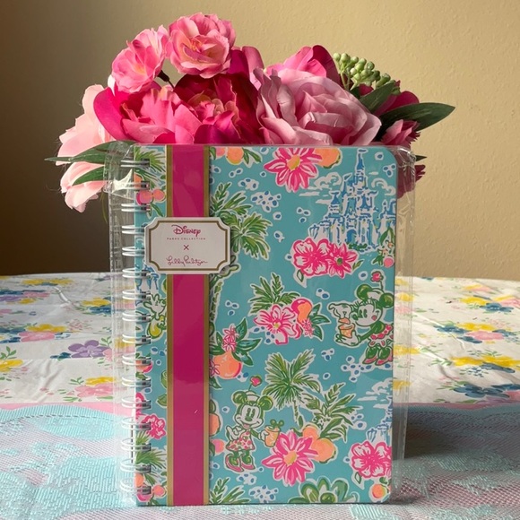 🌴 DISNEY X LILY PULITZER NOTEBOOK  JOURNAL 🌴 - Picture 3 of 16